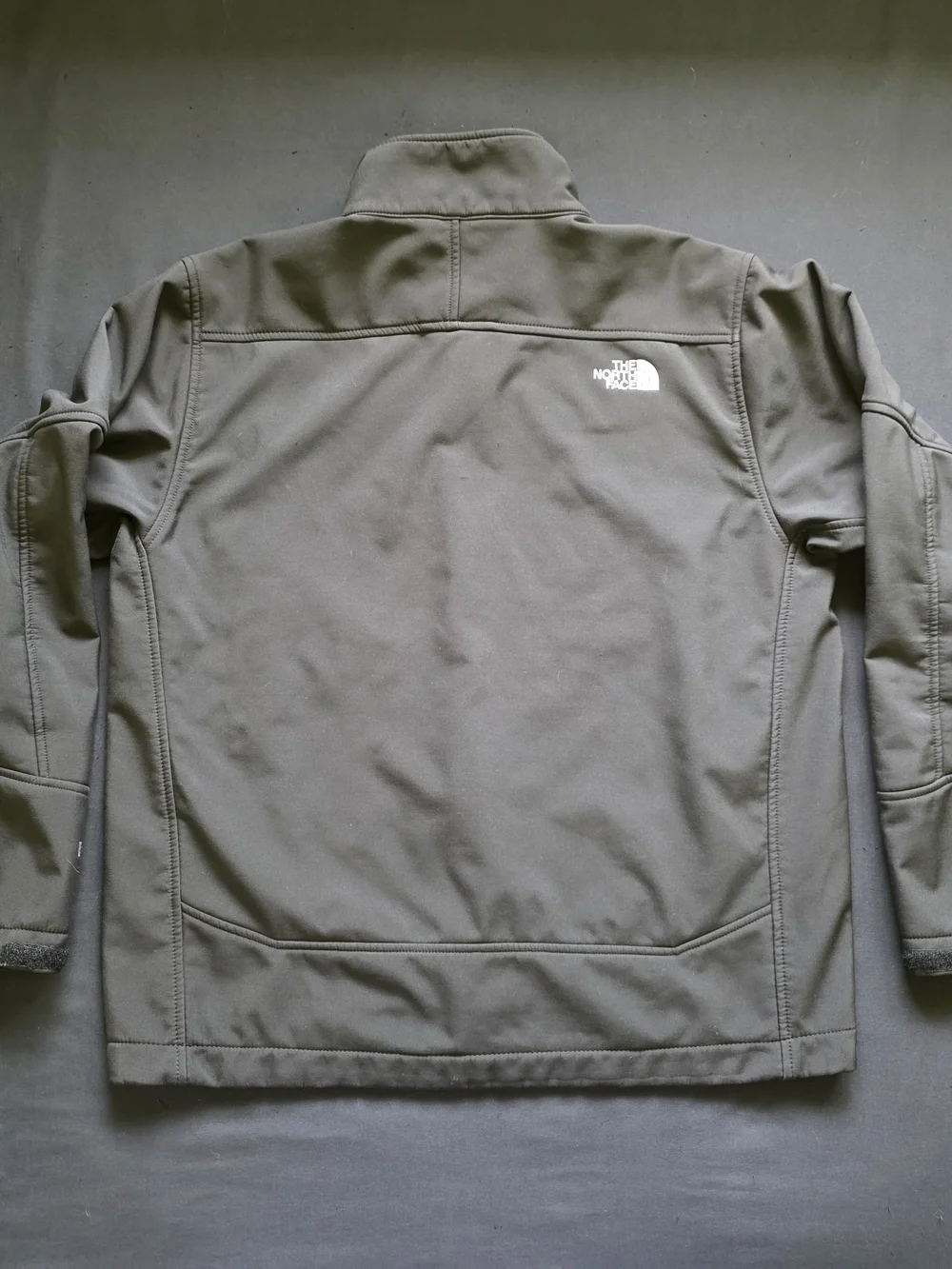 The North Face Men's Black Performance Zip Up Windstopper Softshell Jacket Coat